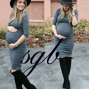 🆕⭐Grey striped maternity ruched dress ⭐